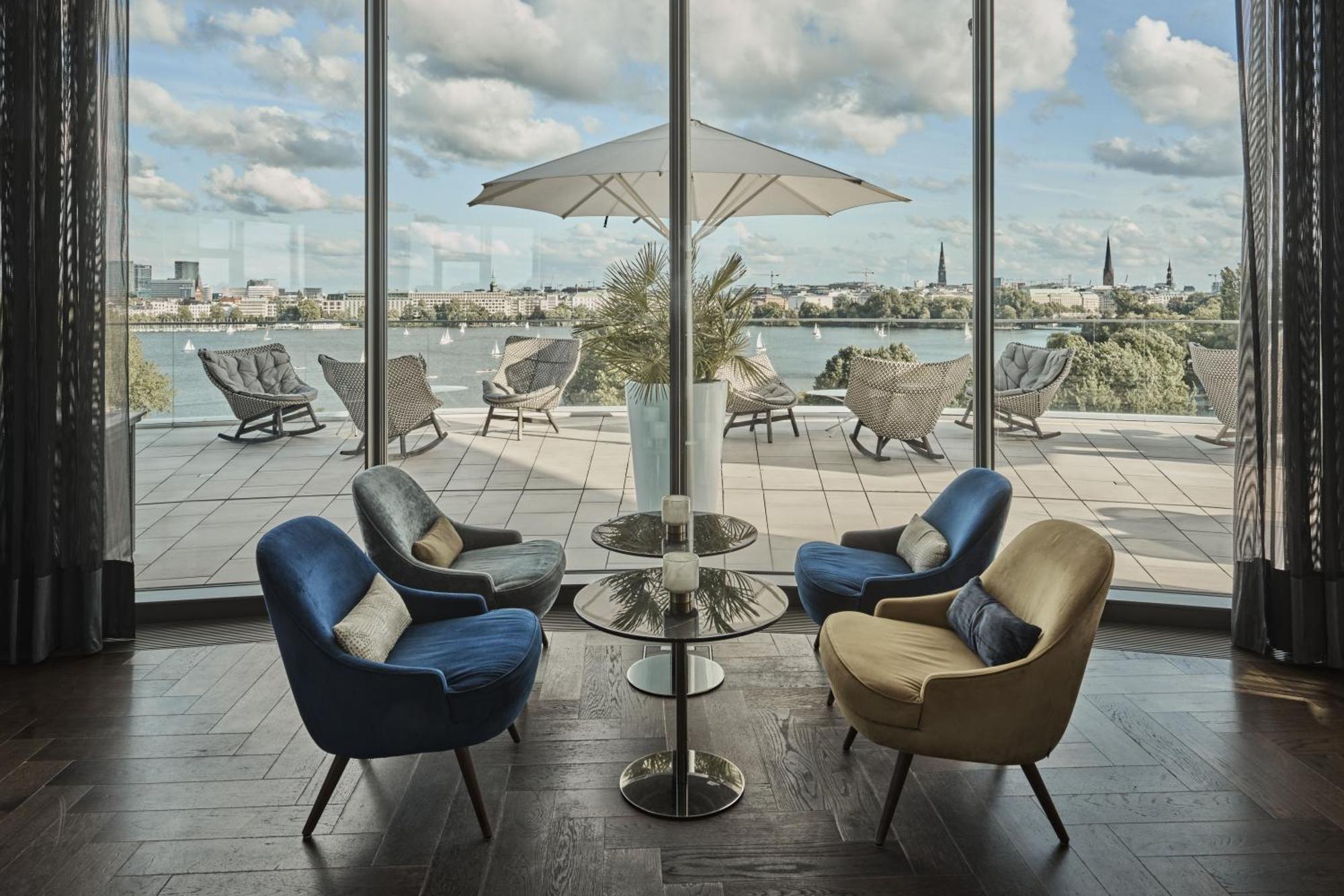 The Fontenay Гамбург Экстерьер фото The Terrace at The Westin Paris