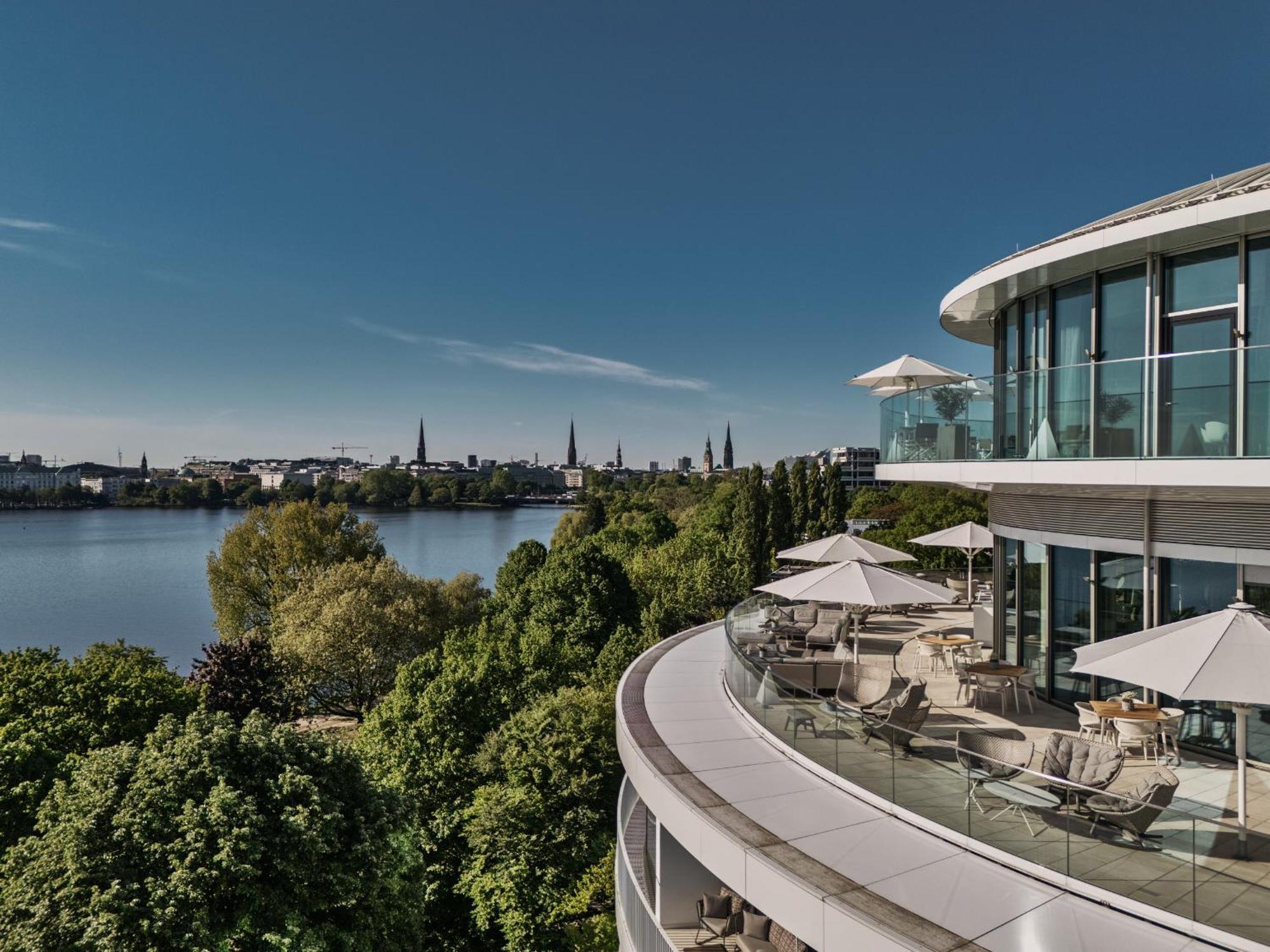 The Fontenay Гамбург Экстерьер фото The River Terrace